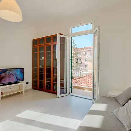 Апартаменты Serendipity Spiaggia E Porto Sole With Balcony And Parking - Happy Rentals *