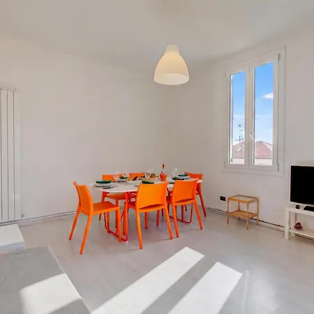 Serendipity Spiaggia E Porto Sole With Balcony And Parking - Happy Rentals Санремо